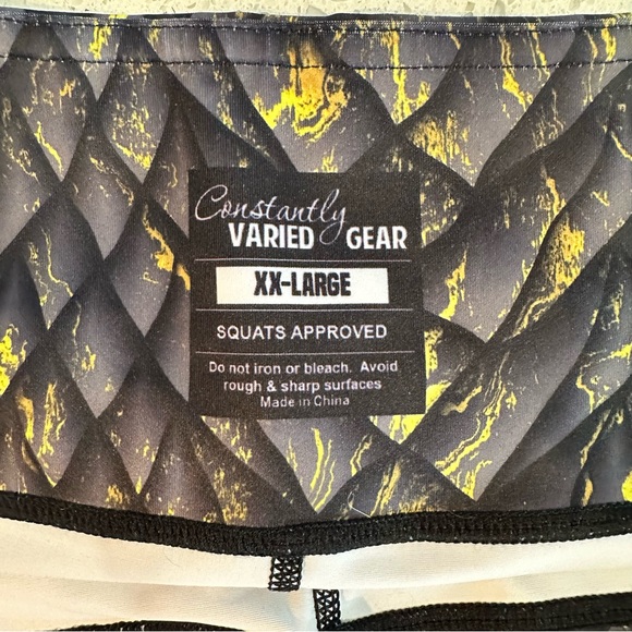 Dragon scale CVG Leggings and matching headband - Picture 2 of 4